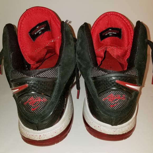 Nike Lebron 8s - Picture 3 of 6